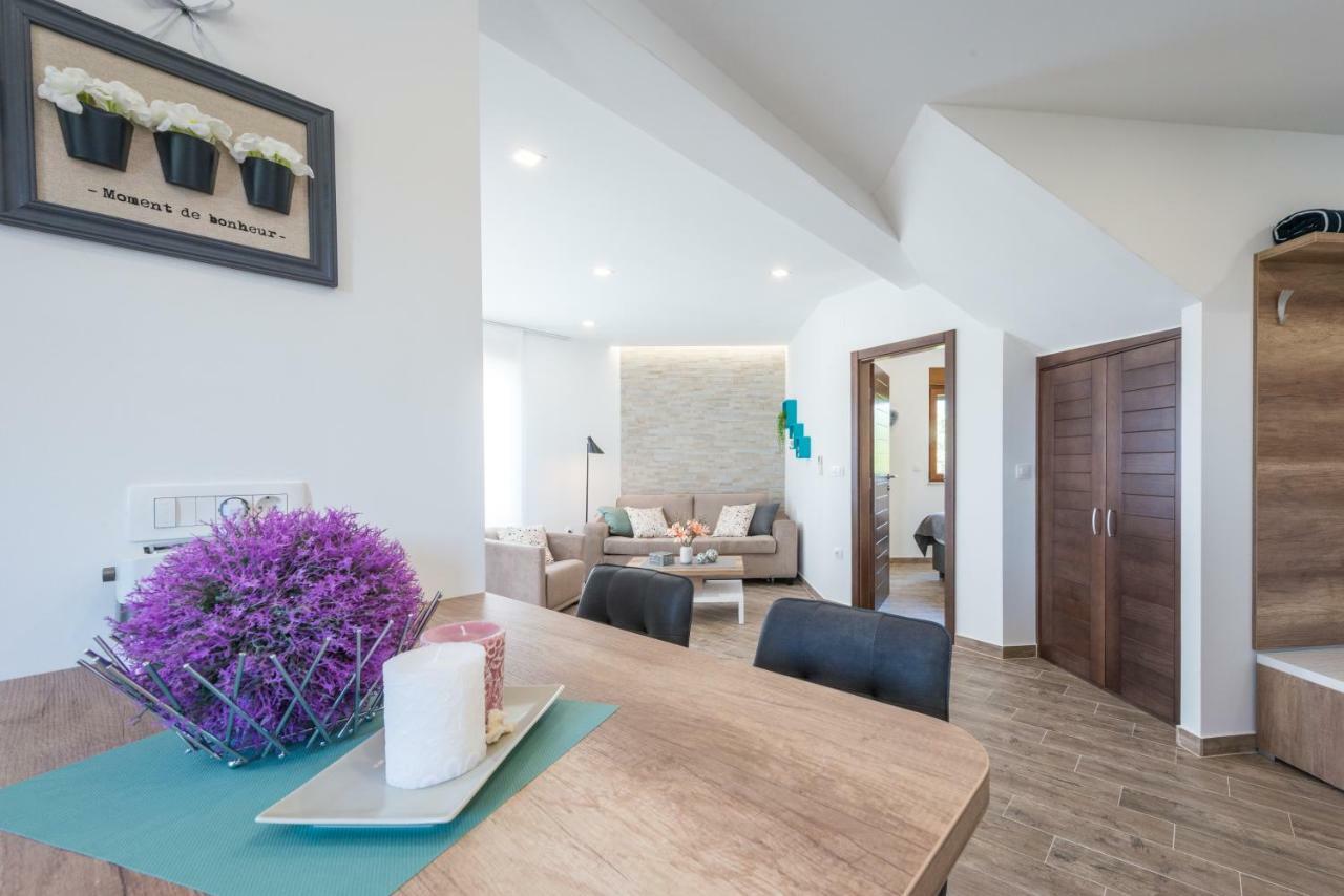 Apartments Villa Elena 3 تْسافتات المظهر الخارجي الصورة